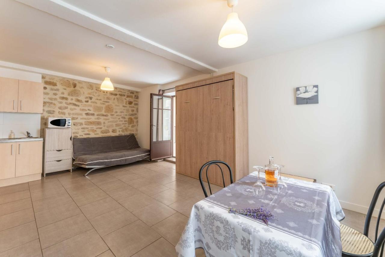 Studio Tout Confort Au Ventoux Malaucene Exterior photo